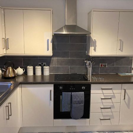 Modern 2 Bedroom Ground Floor Apartment With Parking Ripon City Centre Exterior photo